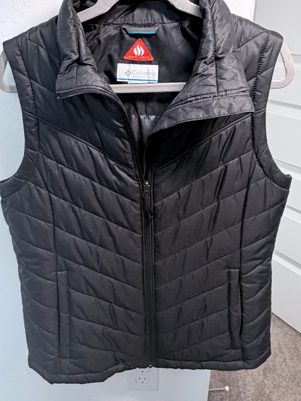 Columbia women’s Black Quilted Vest with Stand Collar